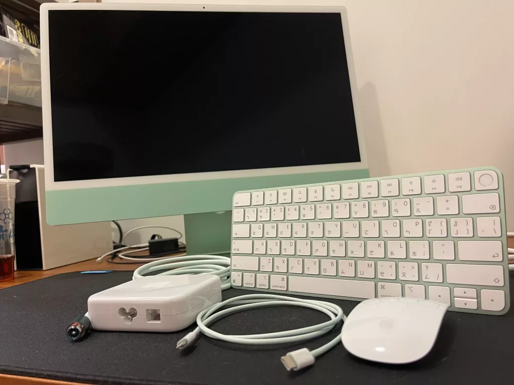 iMac 電腦+全部配件